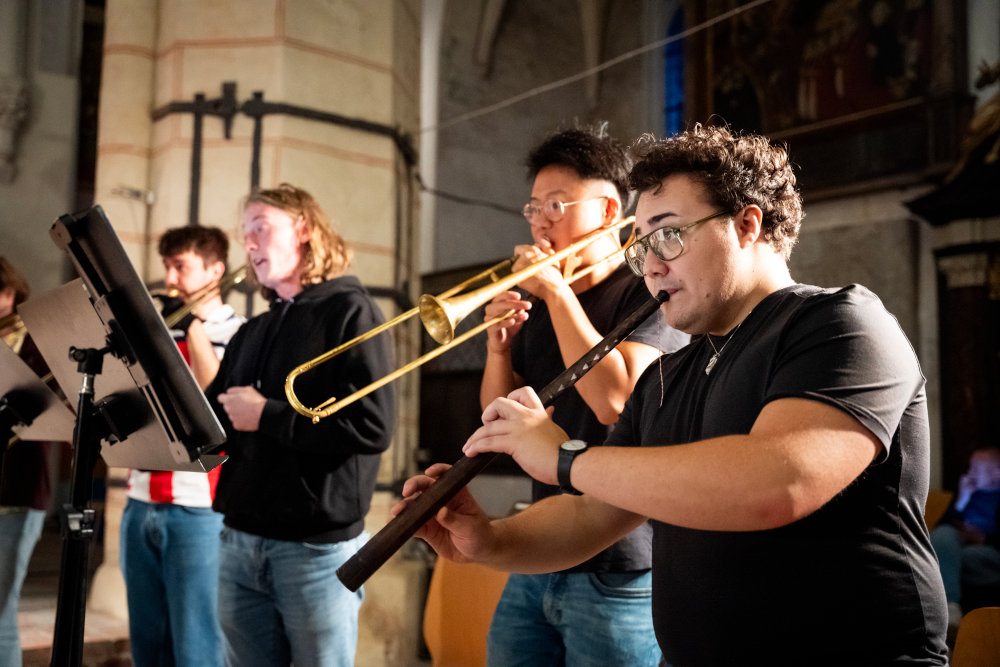 Ensemble rehearsal in St. Catherine's Church Lübeck, Masterclasses 2025, © Maximilian Busch